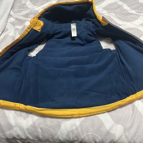 Vest size 4t - Picture 3 of 3